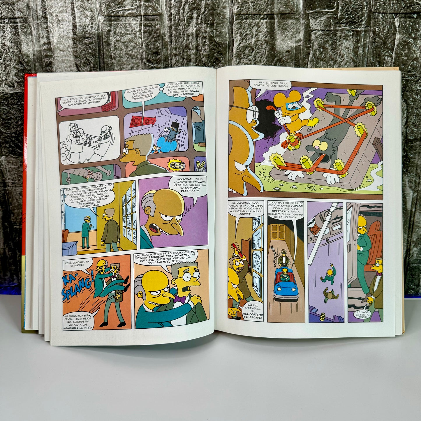 Enciclopedia Simpson® ⏐ 35 Años de Humor, Locura y Springfield